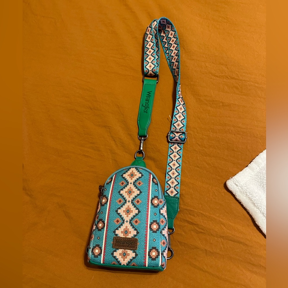 Wrangler crossbody